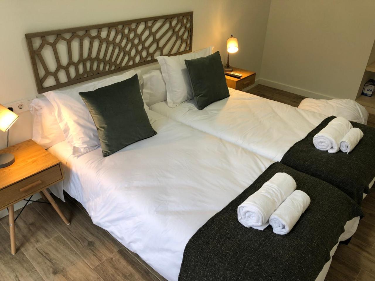 Apartamentos Al-Qazeres Luxury La Concepcion Caceres Luaran gambar
